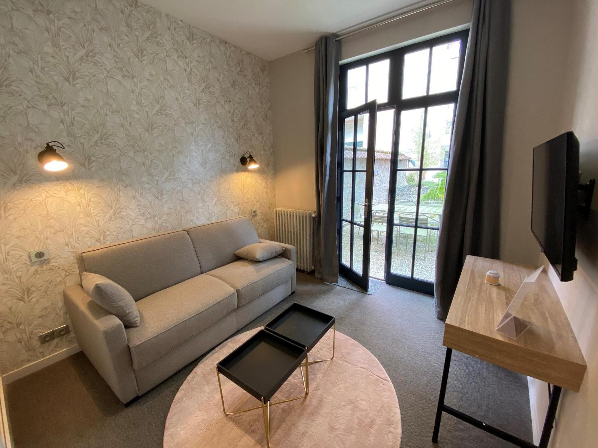 La Villa Beaupeyrat - Apparthotels De Charme Dans Batisse De Caractere A 400M Du Coeur De Ville De Limoges Phòng bức ảnh