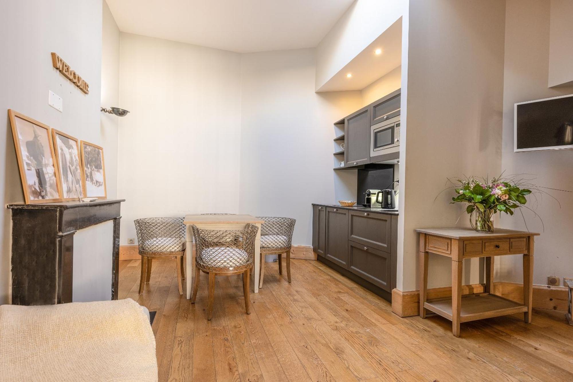La Villa Beaupeyrat - Apparthotels De Charme Dans Batisse De Caractere A 400M Du Coeur De Ville De Limoges Phòng bức ảnh